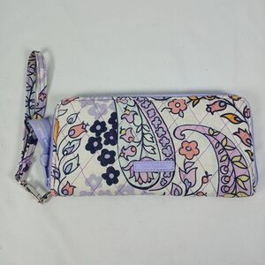 Vera Bradley Quilted Paisley Wristlet Wallet Women’s Zip Around Fabric Wrist